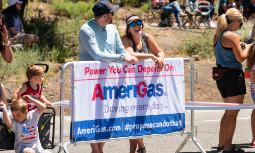 Mammoth Lakes Chamber of Commerce: Your Weekly News - May 9 4 oA q29hcFr5XLco8aW384RbUkA0h3z2YE8QDUO4yV7OstvZaK3DJthpgjp2WwdmvcMiUo9olJbFrcw5X075DbiHd EG6 gfNfeKR2W8NG7JS2HTOacJsT52zpsjJkdE8deg0lAAZ8PJ2VeEAcRzrjHPfTiU yQs0 d e1 ft