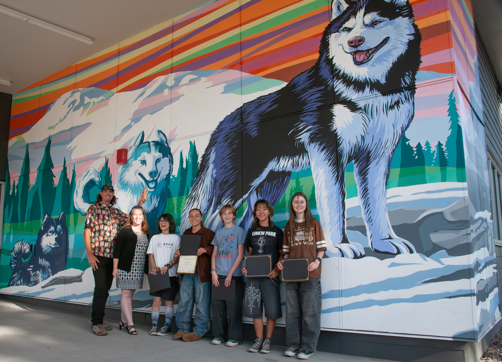 Mammoth High School Celebrates Student-Created Mural and Student Talent 2 mono county mammoth
