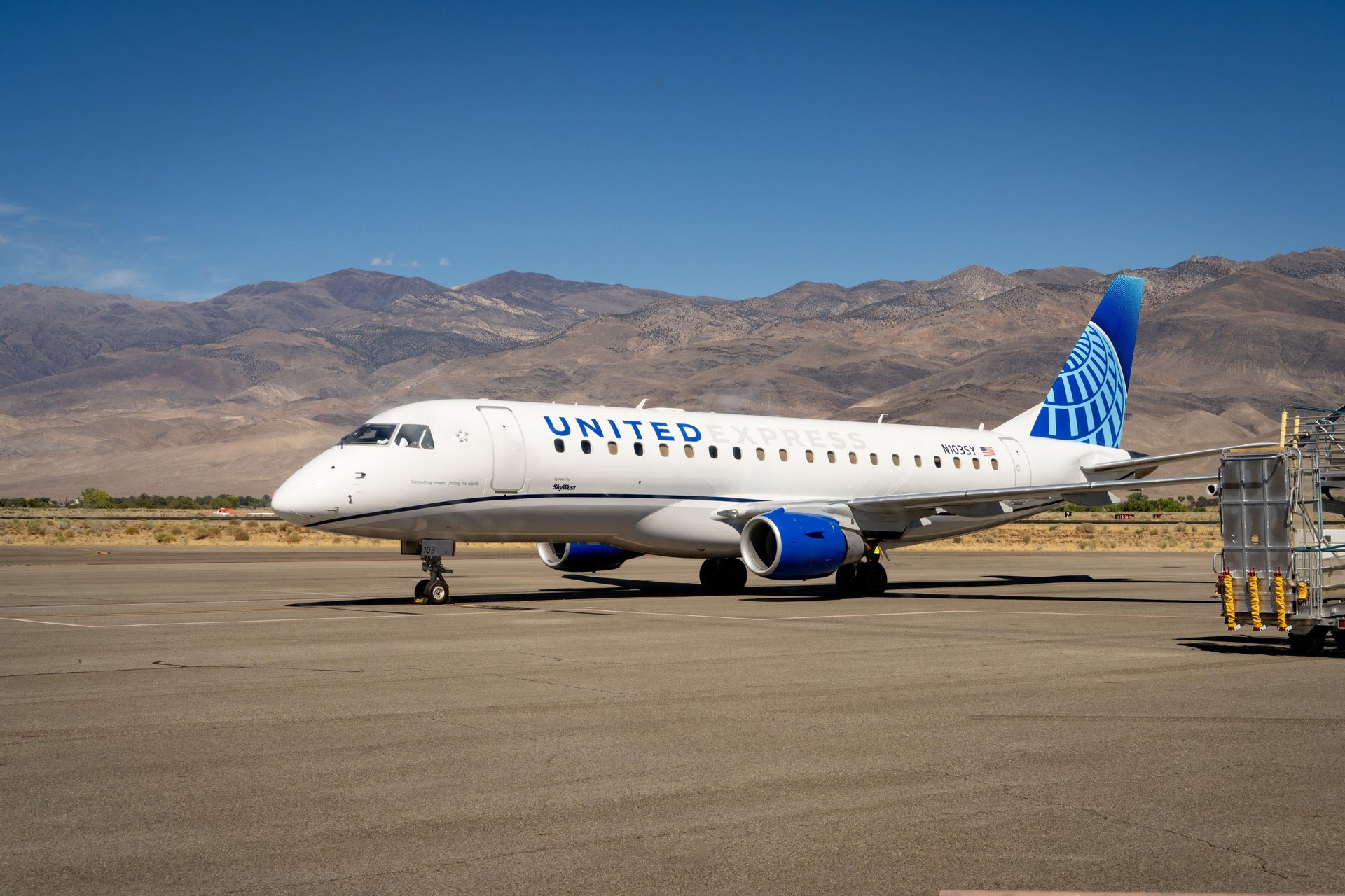 Mammoth Lakes, Along with Regional Partners, Secures Year-Round Air Service with United Airlines between BIH and SFO, Expanding Access to the Eastern Sierra 2 mammoth air