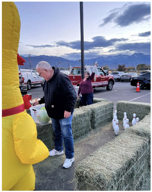 Inyo County HHS, Public Health & Prevention Hosts Trunk or Treat & Draws Over 700 Participants 4 inyo county hhs